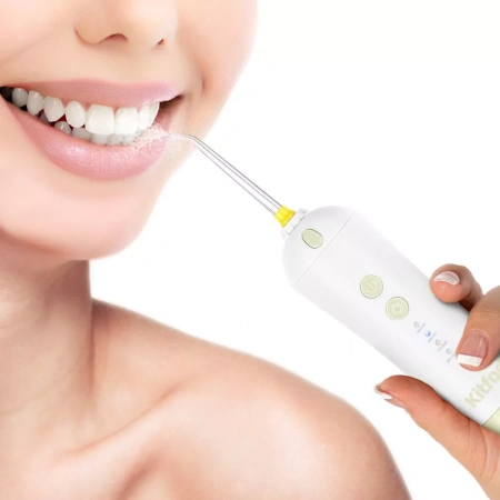 Ирригатор для полости рта Kitfort KT-2958-2 (бело-фисташковый)