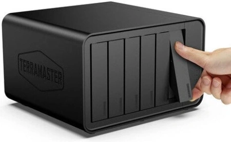 Сетевой накопитель TerraMaster F6-424